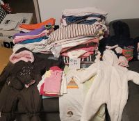 Kiste mit Baby Kleidung für Mädchen Gr. 62-74 Nordrhein-Westfalen - Hennef (Sieg) Vorschau