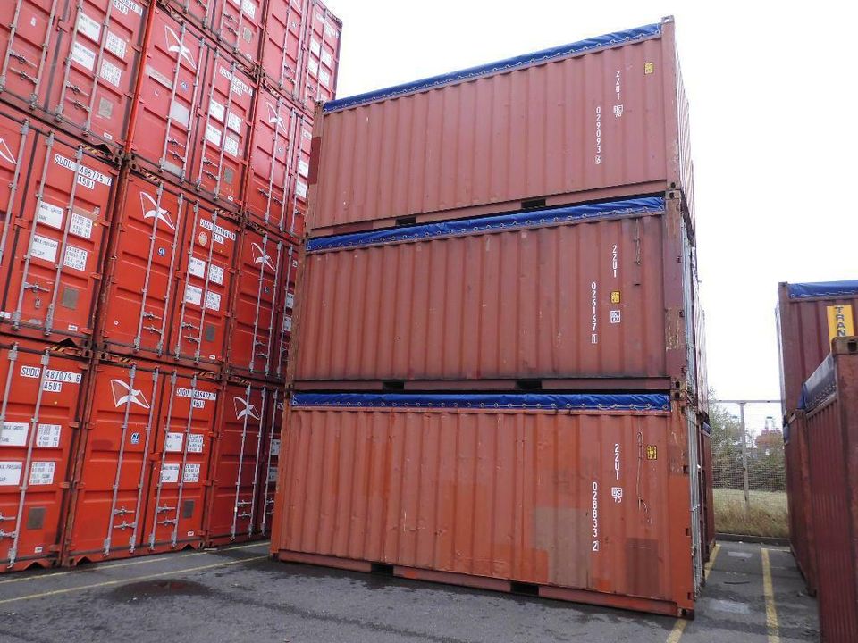 20`OT Open Top Container, Seecontainer, Schiffscontainer, in Hamburg