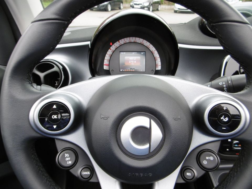 Smart fortwo Cabrio Passion Sitzheizung Bluetooth USB in Hamburg