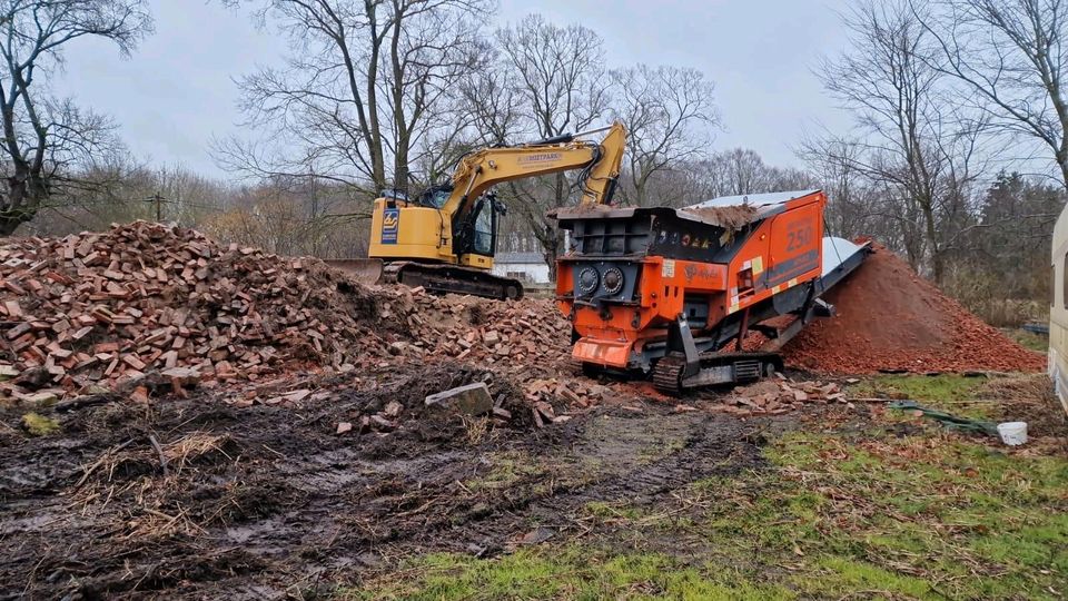 Bagger-, Radlader-, Pflaster-, Erdarbeiten in Lüdershagen