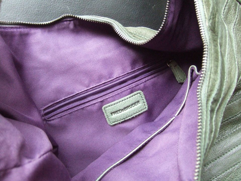 FREDsBRUDER Gürteltier-Tasche Shopping Bag Leder grün wie neu in Gelsenkirchen