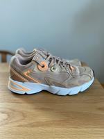 Adidas Astir Magic beige orange Niedersachsen - Oldenburg Vorschau