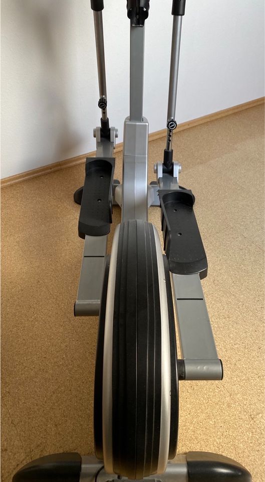 Crosstrainer x9.6 Motion guter Zustand in Aurich