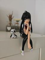 Anime Figur Mädchen und Panda Kantenhocker Sachsen - Meißen Vorschau