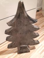Holzbaum Weihnachten Tanne Mangoholz massiv 40 x 19 cm schwer Nordrhein-Westfalen - Dinslaken Vorschau