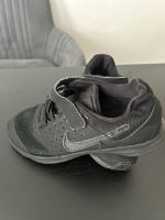 Nike Kinder Schuhe Sneaker schwarz Gr. 33 Bielefeld - Bielefeld (Innenstadt) Vorschau