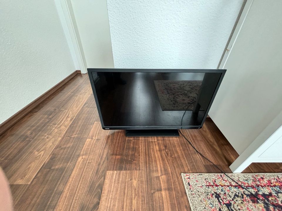 Toshiba 32“ TV in Kiel