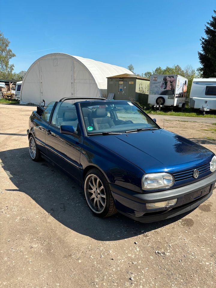 VW Golf 3 Cabrio 1.6   101 PS   TÜV 09/25 in Maxhütte-Haidhof