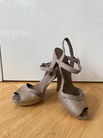 Tamaris Puma gold Glitzer Sandalen Leipzig - Möckern Vorschau