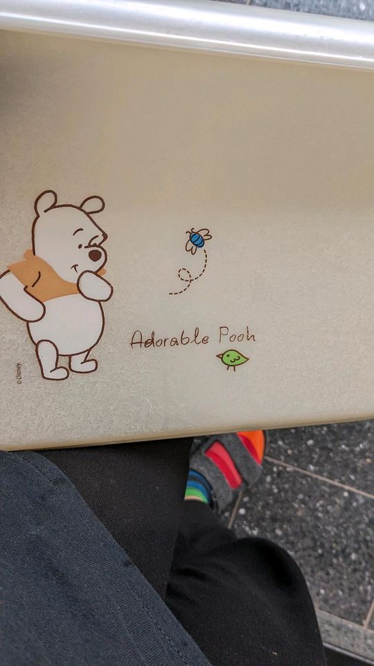 Babybadewanne Winnie Pooh mit Ständer in Köln