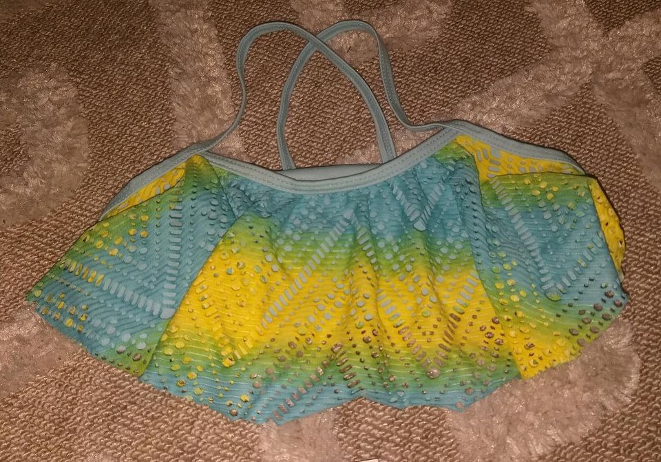 NEU Bikini gelb grün blau Gr.134/140 in Hamburg