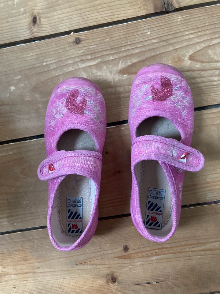 Gr 28 Schuhe Gummistiefel ink elefanten und Nike Mädchen rosa pin in Rerik