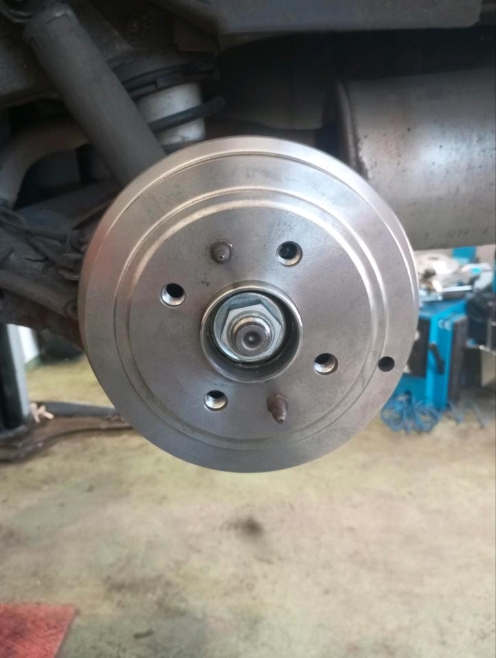 Autoreparatur, Radwechsel, Reifenmontage, Kupplung, Bremse, Licht in Bad Säckingen