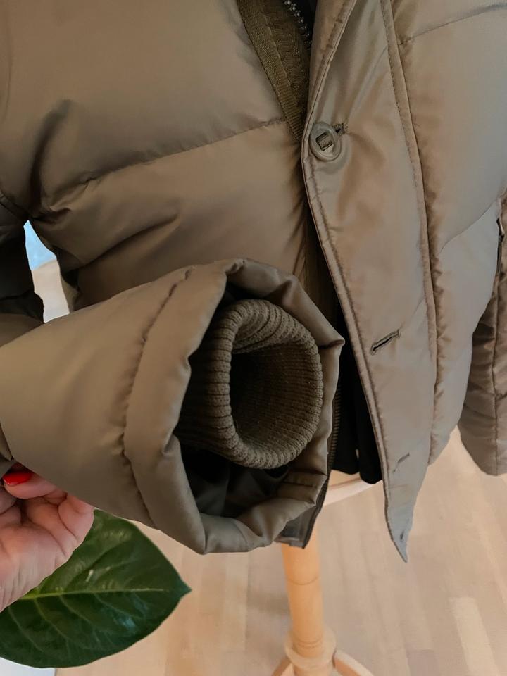 Winterjacke Daunenjacke SAKI 399,- Gr. 48 (m) Gr. 40 (w) Fell Max in Bielefeld