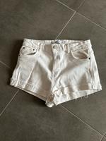 Zara Jeans Shorts weiß Größe 36 Bayern - Thüngersheim Vorschau