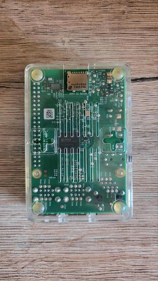 Raspberry 3 Model B 1.2 mit Case in Saarbrücken