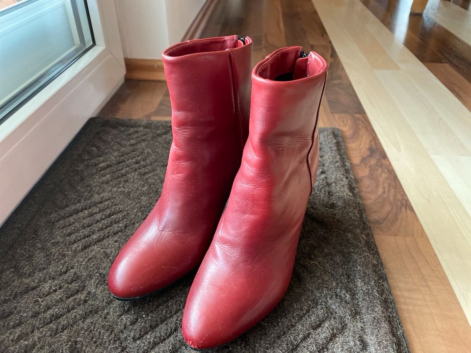 Stiefelette rot Gr. 36 in Landau a d Isar