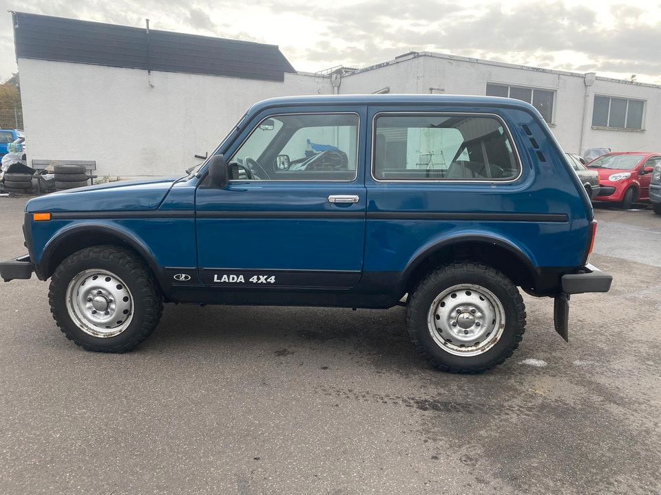 Lada Niva 1.7i 4x4. Euro 5. TÜV NEU in Diez