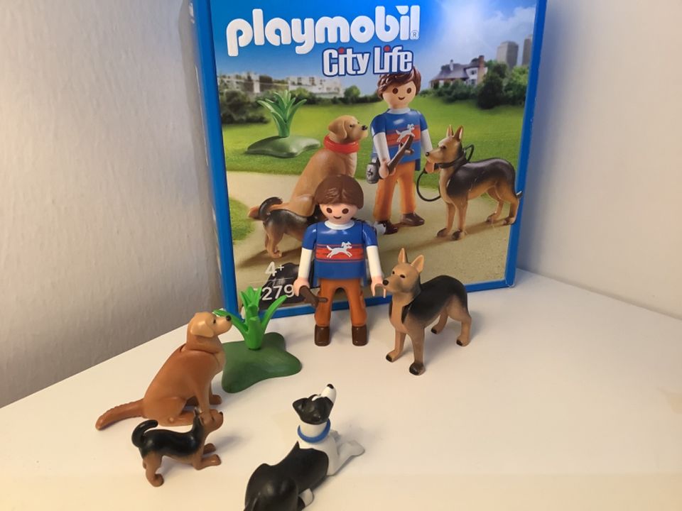 Playmobil 5380 Hundesitterin + 9279 Hundetrainer in Hengersberg