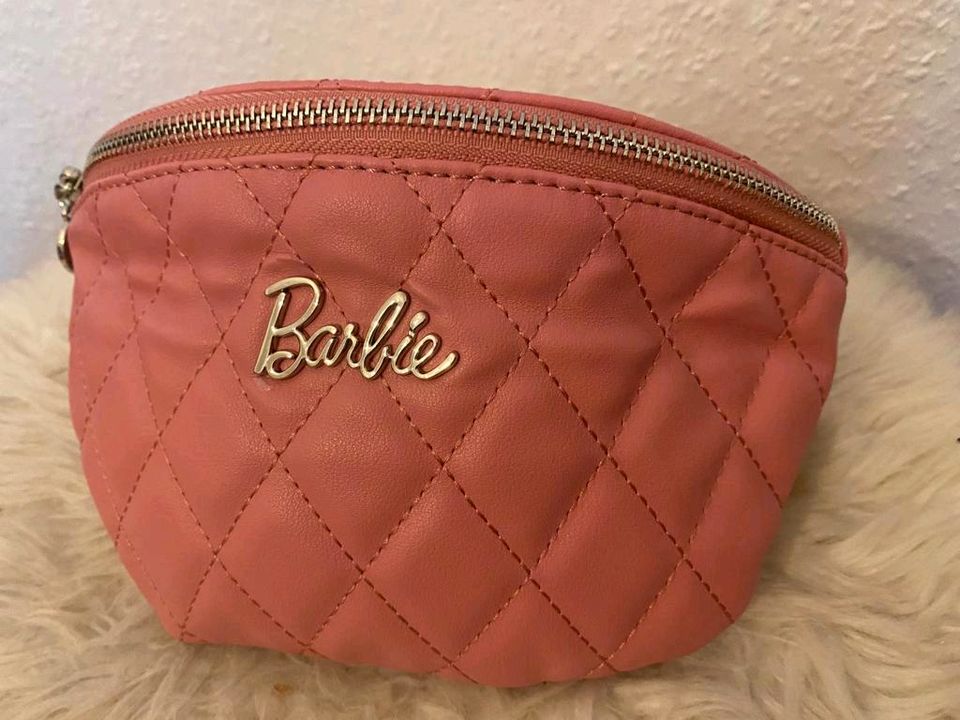 Barbie Hipbag Bauchtasche von Zuiki, Italien in Pankow - Prenzlauer Berg |  eBay Kleinanzeigen ist jetzt Kleinanzeigen