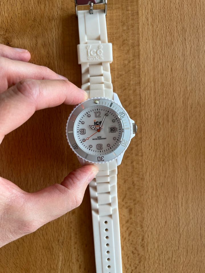 Ice sixty deals nine white
