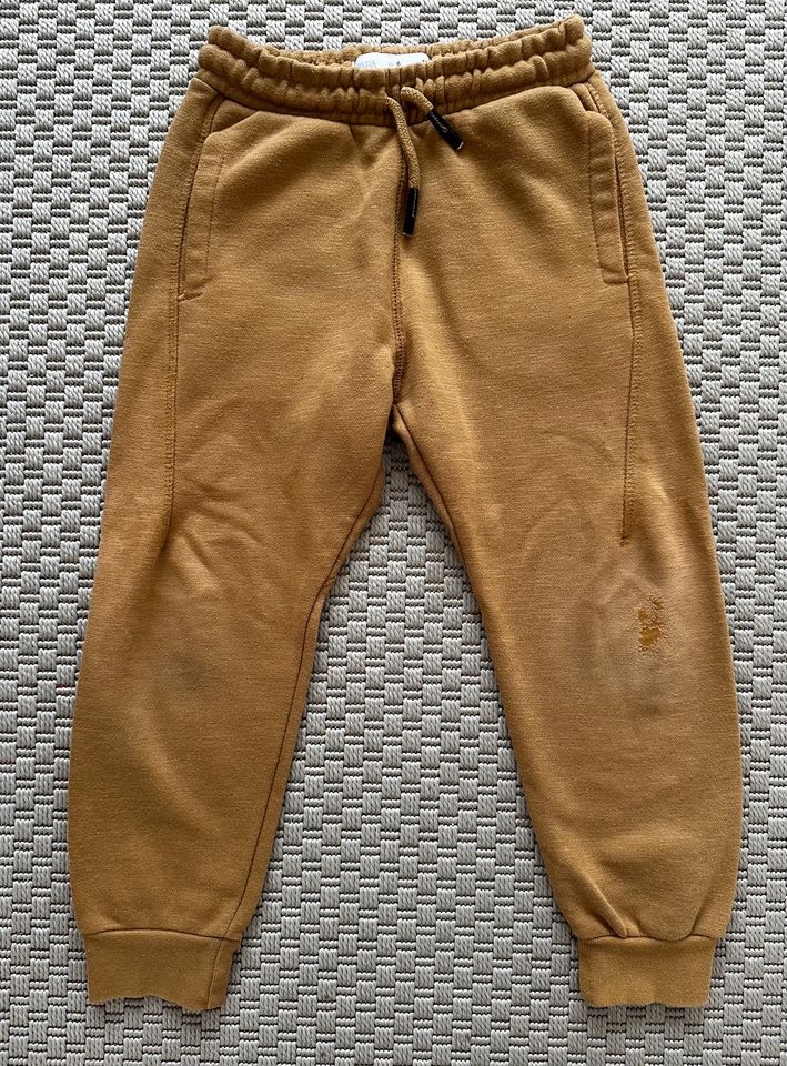 Zara Hose Jogger Jogginghose Braun Senfbraun Gr. 116 in Troisdorf