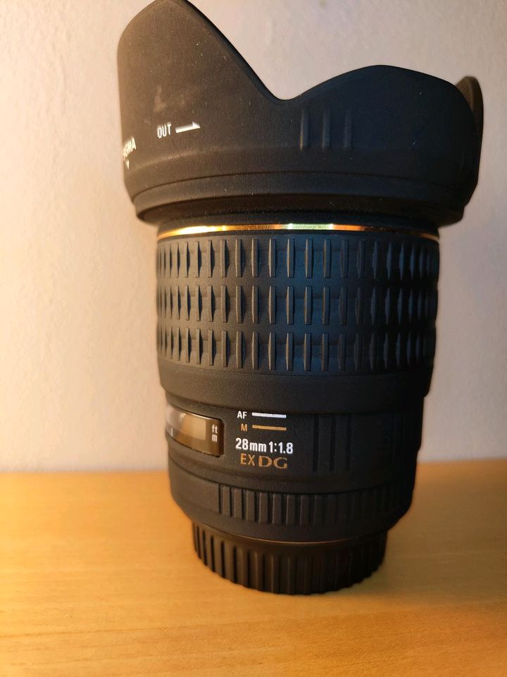 Sigma 28mm F1.8 EX DG Asp. Macro EF Canon in Duderstadt