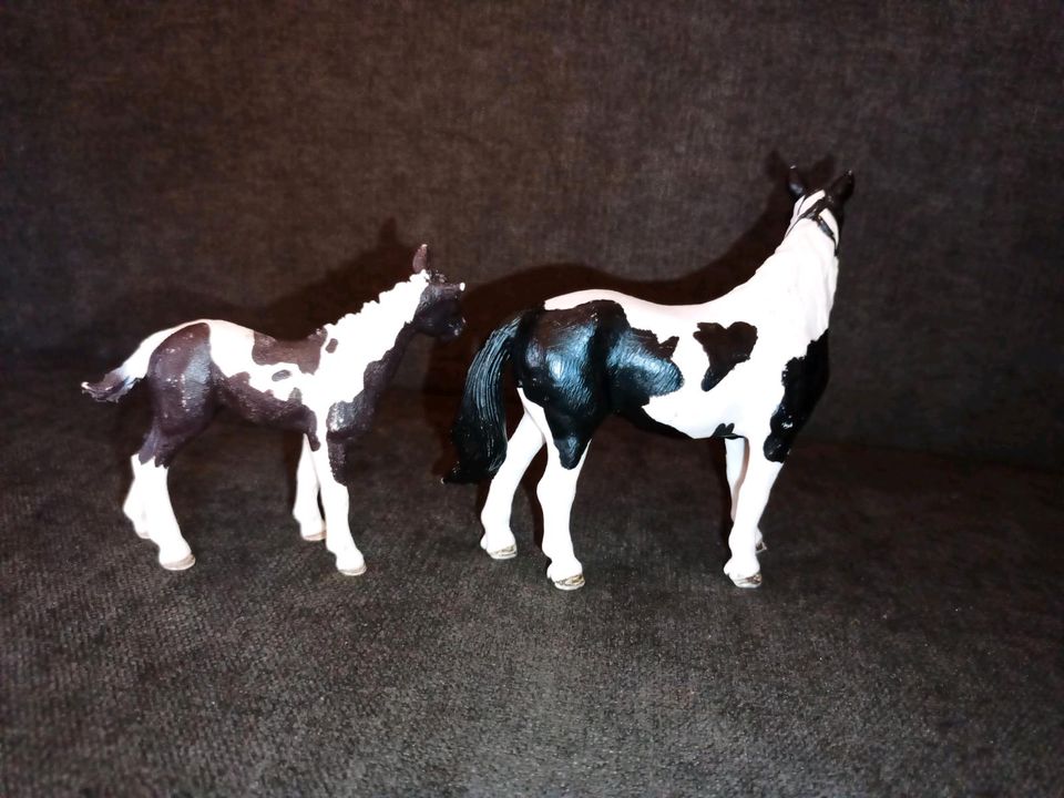 Schleich - Tennessee Walker - Stute und Fohlen in Dittelsheim-Heßloch