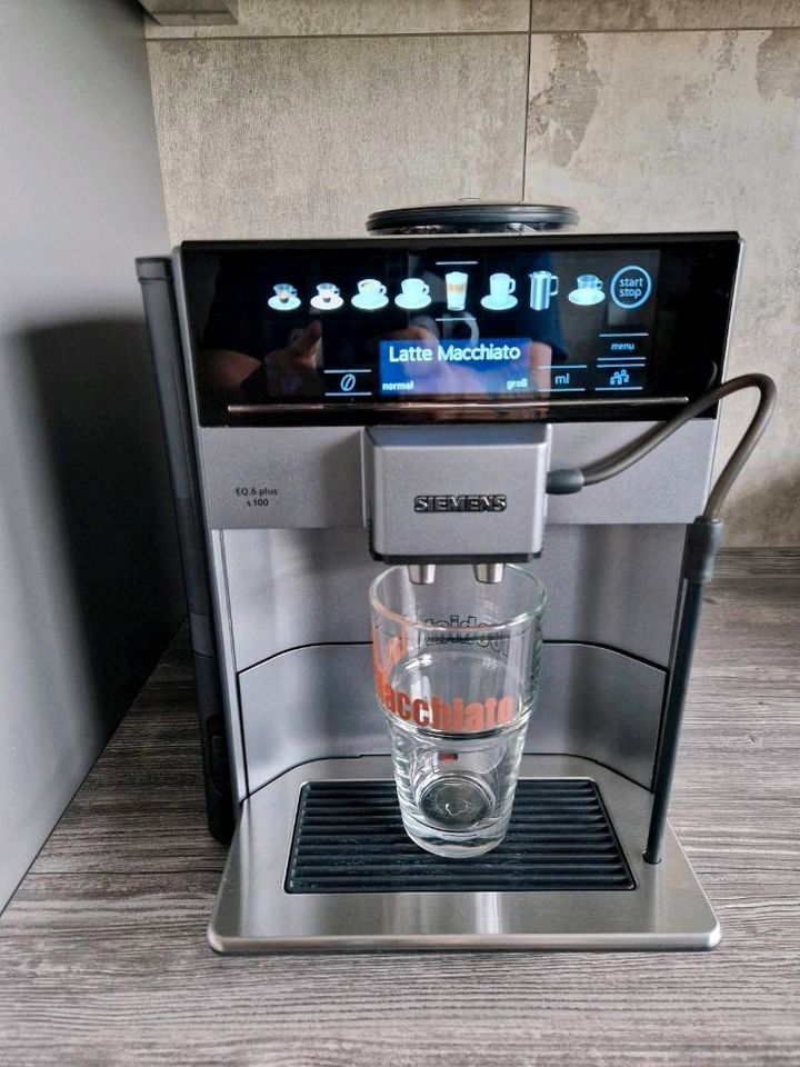 Siemens EQ. 6 plus s 100 Kaffeevollautomat in Ludwigsburg