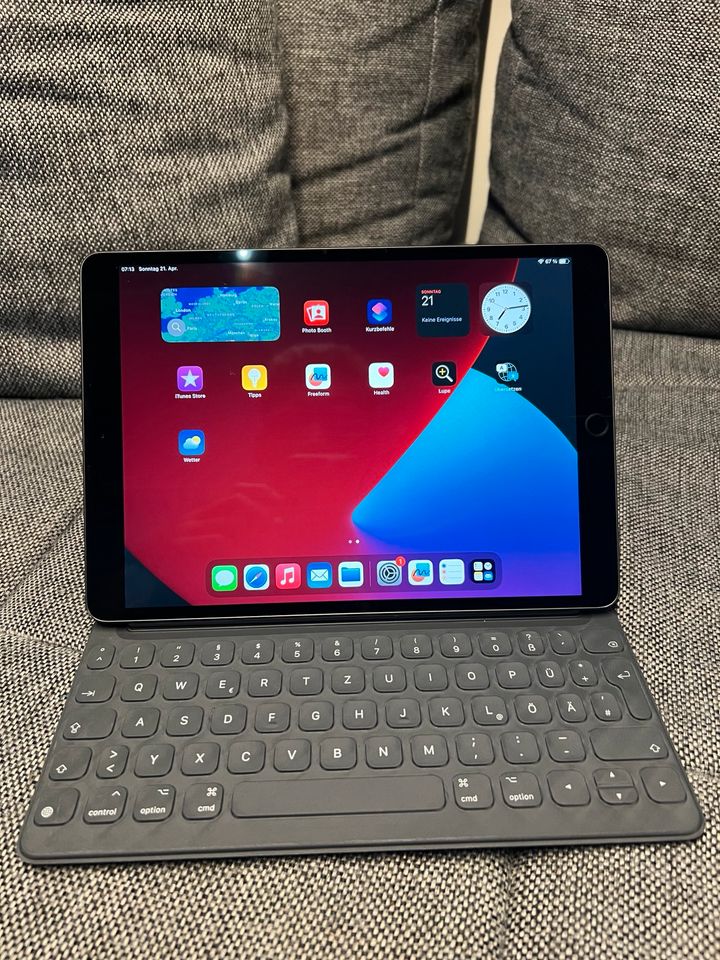 Apple iPad Air 3. Generation inkl. Smart Keyboard Pen 1. Gen. in Wiesloch