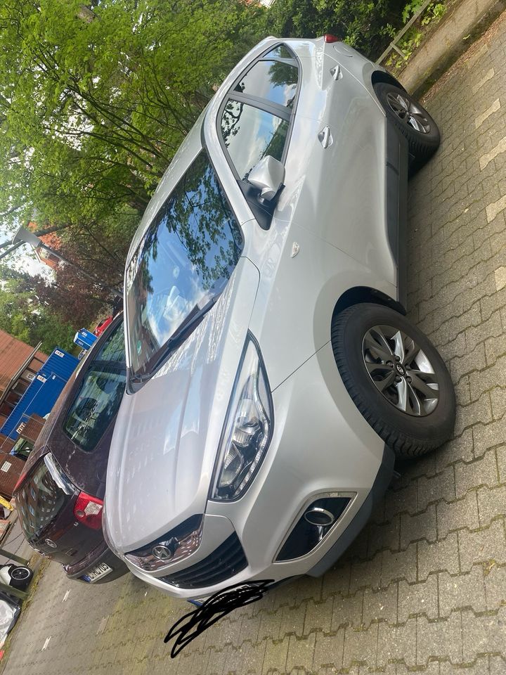 Hyundai ix 35 in Lübeck