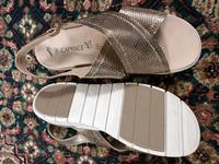 Caprice Sandaletten 41 Silber Gold neu Nordrhein-Westfalen - Neuenkirchen Vorschau