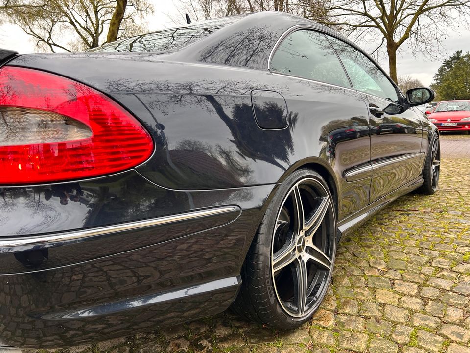 Mercedes CLK 320 CDI Coupe AMG-Paket in Höxter