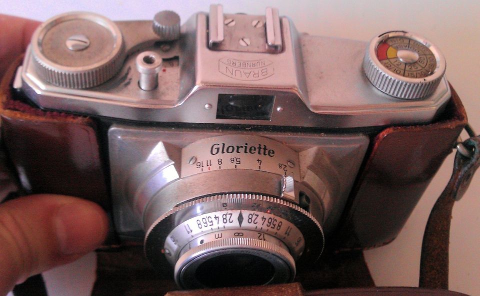 Vier ältere Kameras zu verkaufen - 50er bis 80er Jahre - Preis VB in Geesthacht
