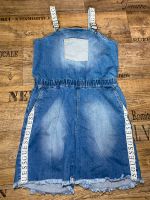 GUESS kurze Latzhose mit Fransen M 38 Hose Jeans Niedersachsen - Buxtehude Vorschau