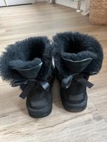 Schwarze UGG Boots, Gr. 39 Düsseldorf - Heerdt Vorschau