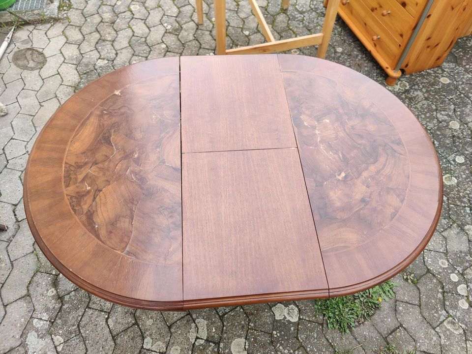 Antiker / rustikaler Tisch ausziehbar in Stockstadt