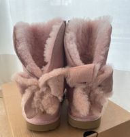 UGG Rosa 32,5 UGGs München - Bogenhausen Vorschau