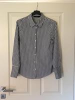 Bluse Zara basic weiß/blau gestreift Gr 36/38 Niedersachsen - Uetze Vorschau