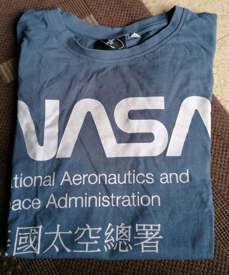 T-shirt Gr. XS mit NASA Aufdruck in Brandenburg an der Havel