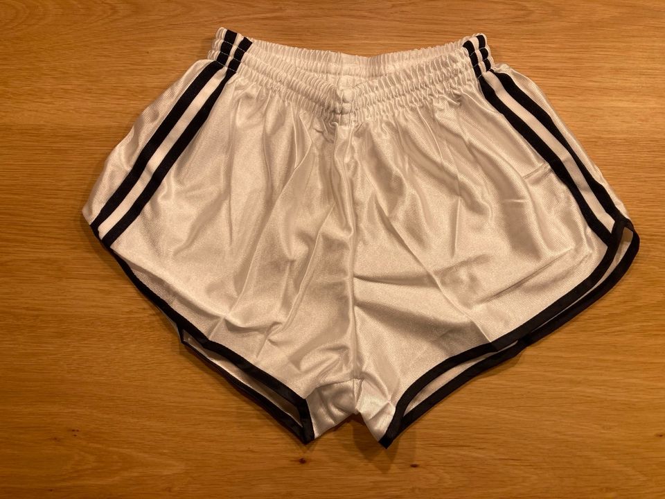 Sporthose 80er Kurz Damen Sport 80er Ungetragen XS Retro in Alzenau