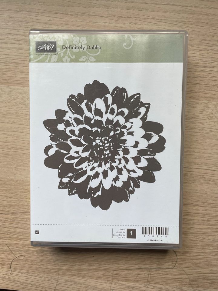 Stampin up Dahlia auf Holzblock in Hohenahr