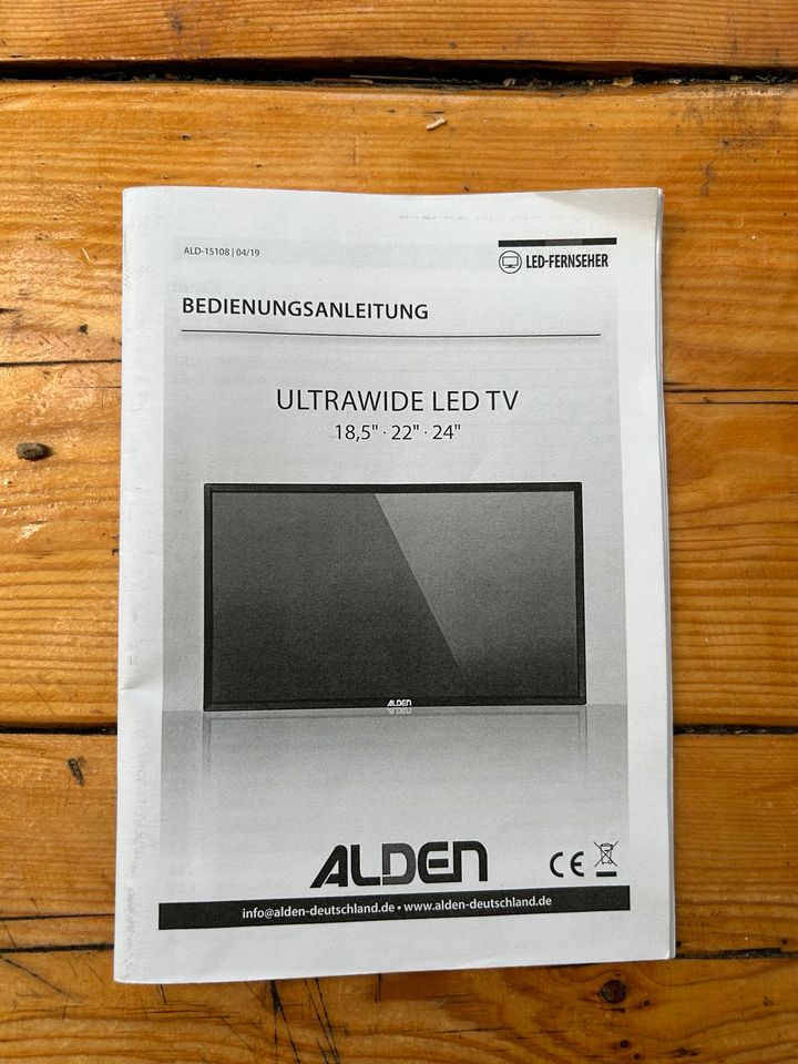Alden Ultrawide LED TV 22 Zoll in Fürth