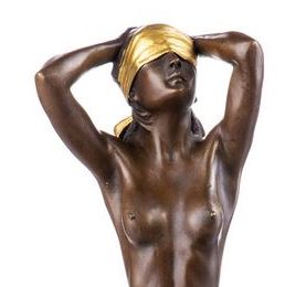 Bronze Skulptur sehr erotische Lady im Blind Date auf Mermor in Potsdam