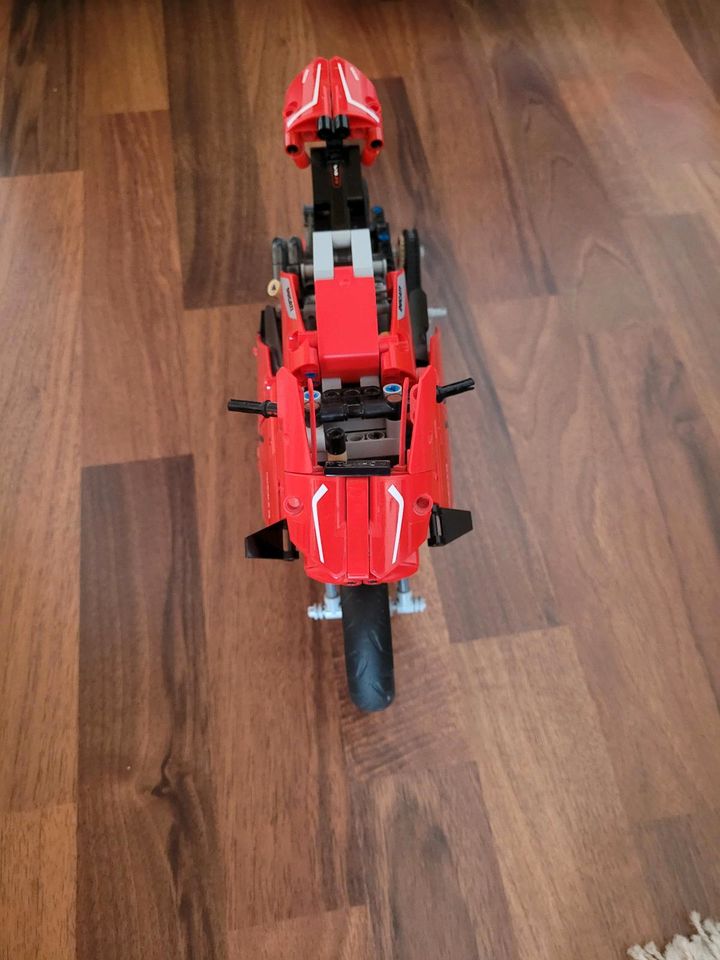 Lego Technik Ducati Panigale in Wettstetten