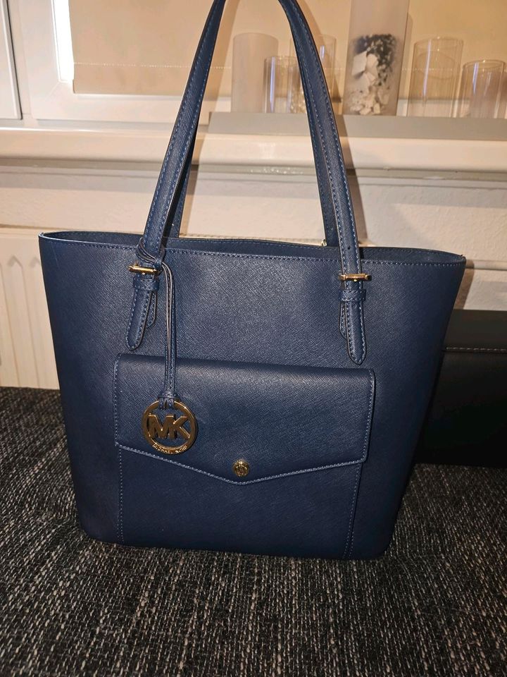 Michael Kors Tasche in Hamburg