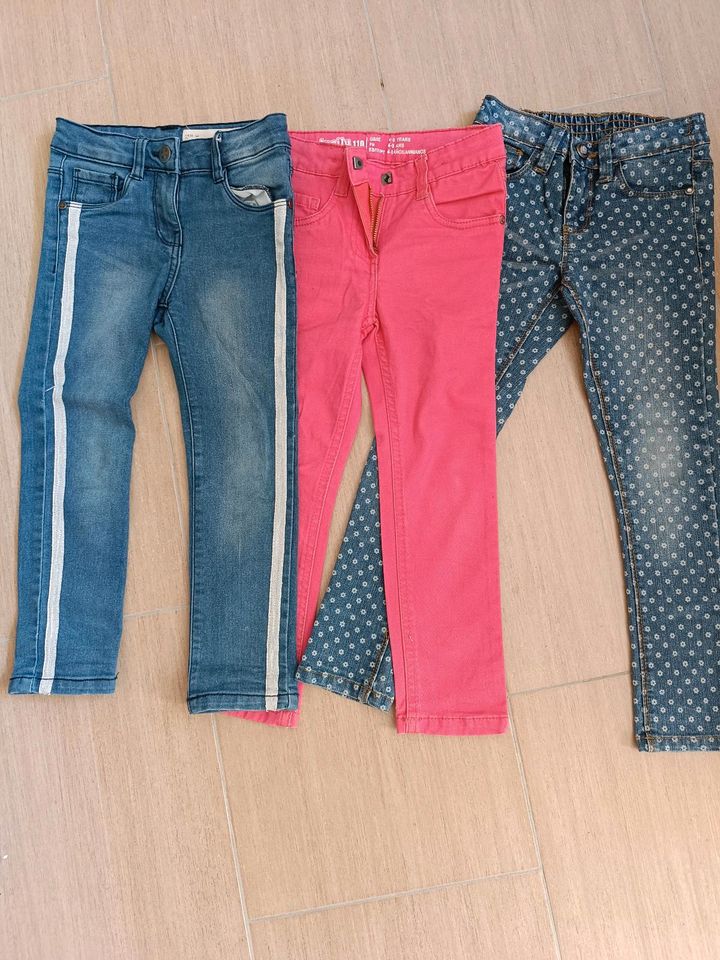 3 Mädchenjeans, wie neu, Gr. 110 in Pförring