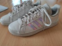 Sneaker Adidas Gr. 39 1/3 Bayern - Wolfertschwenden Vorschau