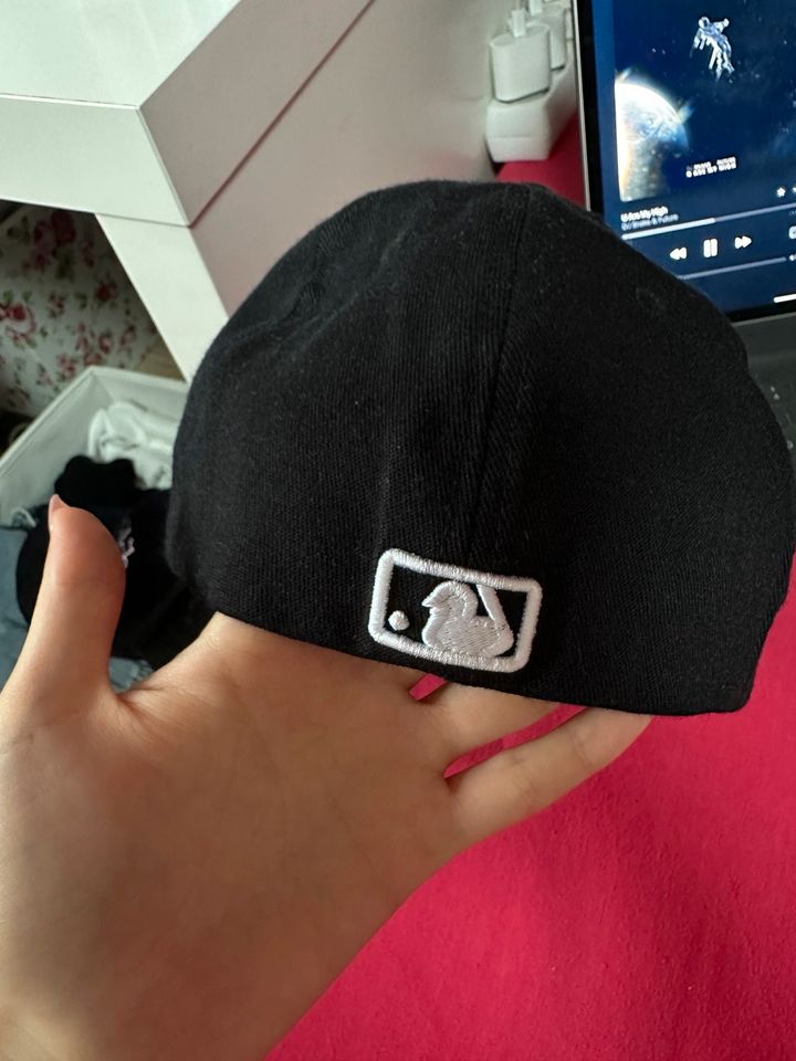 new era cap in Mülheim (Ruhr)