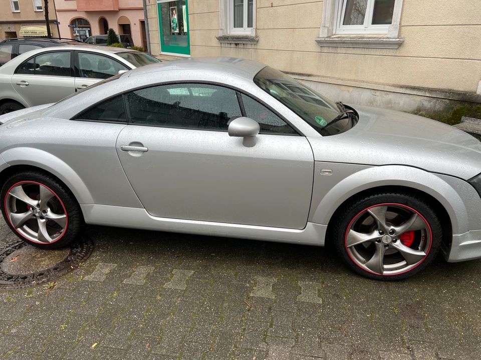 Audi tt 1.8 v5 t in Bochum